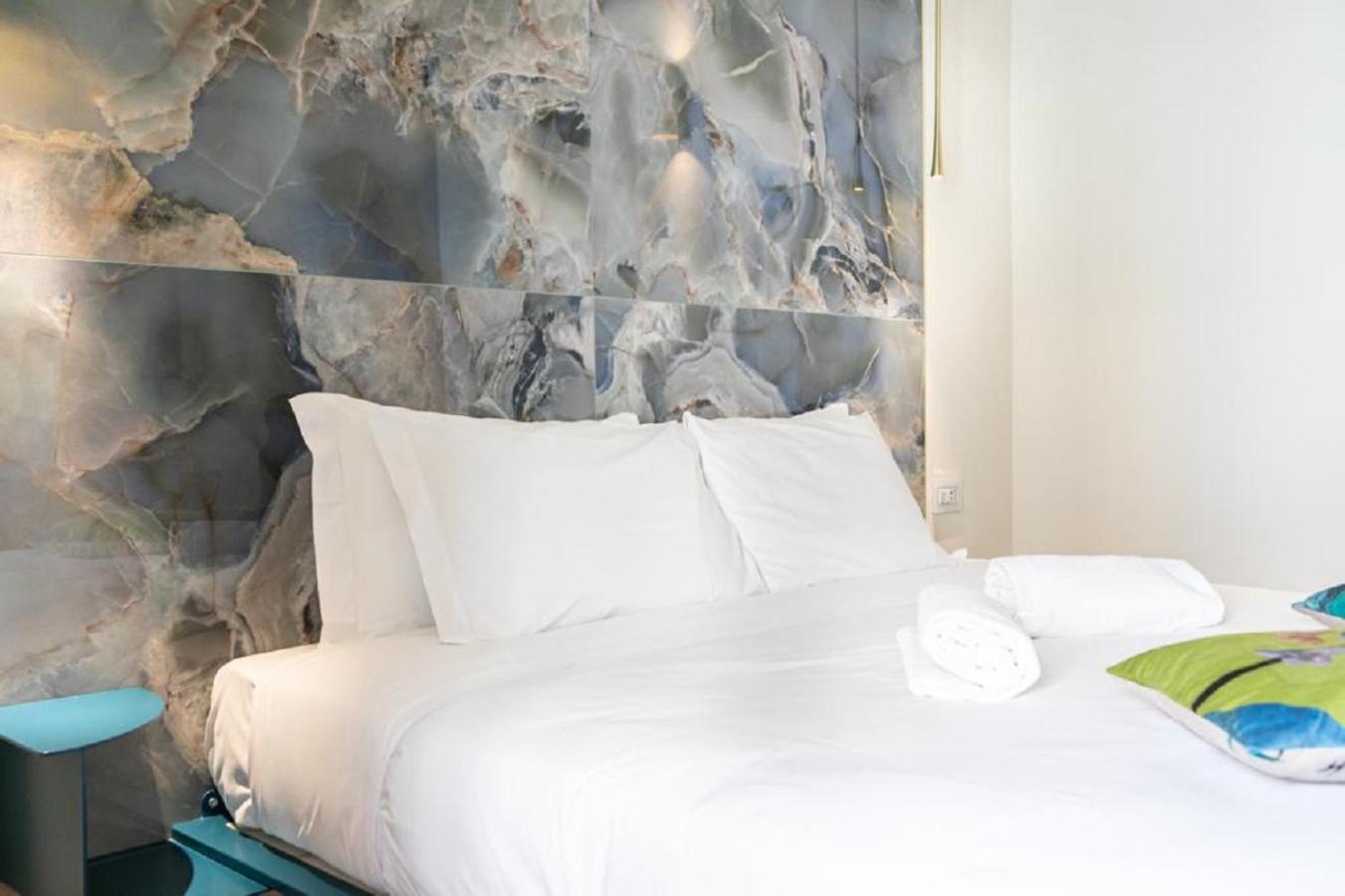 Bhr Cavour 150 Hotel Rome Exterior photo